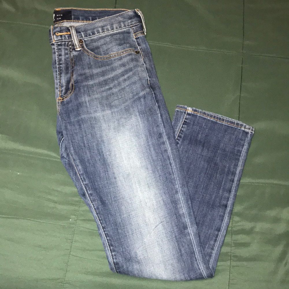 GAP Men’s Slim Fit Jeans